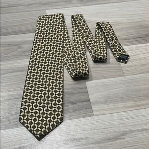 Gap Premium Geometric Mens Silk Neck Tie USA Checkered Tie in Black Olive Green
